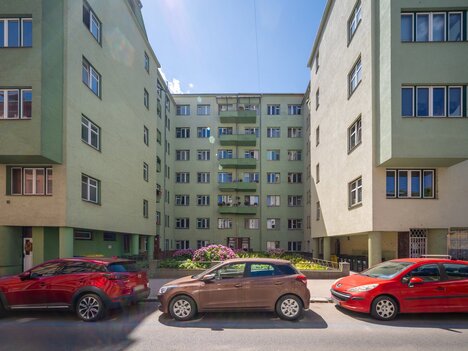 Prodej prostorného bytu 2+1 s balkonem, 80 m², výtah, cihlový dům po revitalizaci s možností pronájmu garáže – Brno, Zábrdovice, ul. Příční