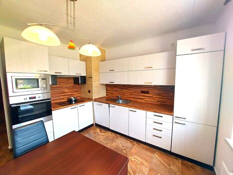 Pronájem bytu 3+1 s balkonem, Budovatelů, Nové Město na Moravě