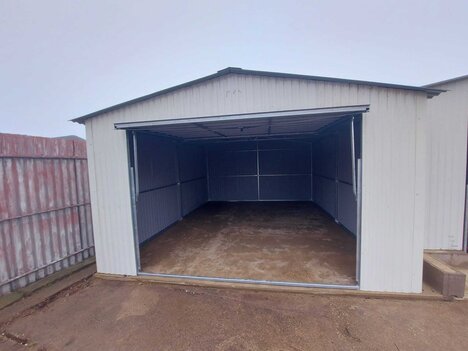 Pronájem garáže, Deblín