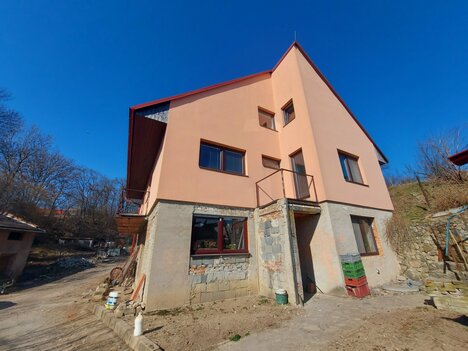 Prodej RD 5+1 s garáží a 2 vedlejšími stavbami, Stará Ves