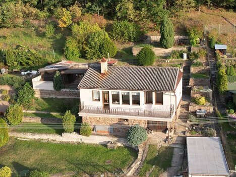 Prodej domu s krásným výhledem na Tišnov - Hradčany u Tišnova, ul. Lesní